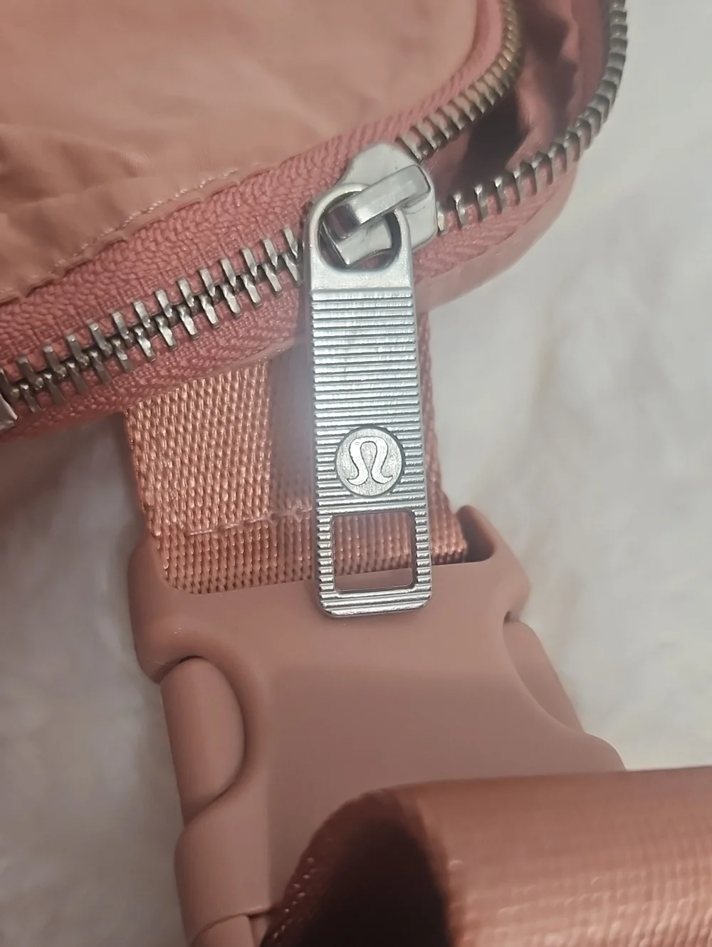 Lululemon Everywhere Belt Bag 1L OG Dusty Rose Blush Pink